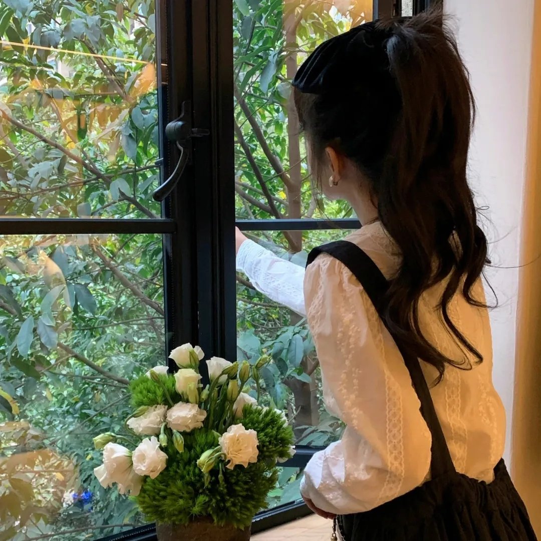 让你摆地摊，没让你城管局门口摆